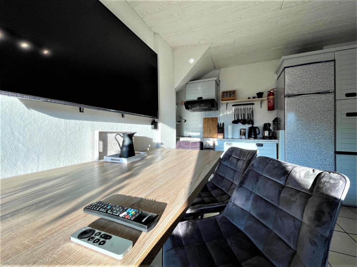 Ferienwohnung Traumhafter Moselblick, Garten&Lounge, Boxspringbett, TOP Lage Bullay Exterior foto
