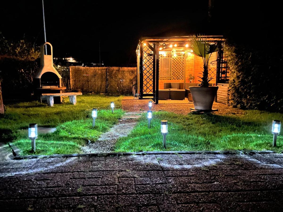 Ferienwohnung Traumhafter Moselblick, Garten&Lounge, Boxspringbett, TOP Lage Bullay Exterior foto
